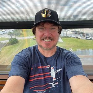 Meet your Posher, Ray